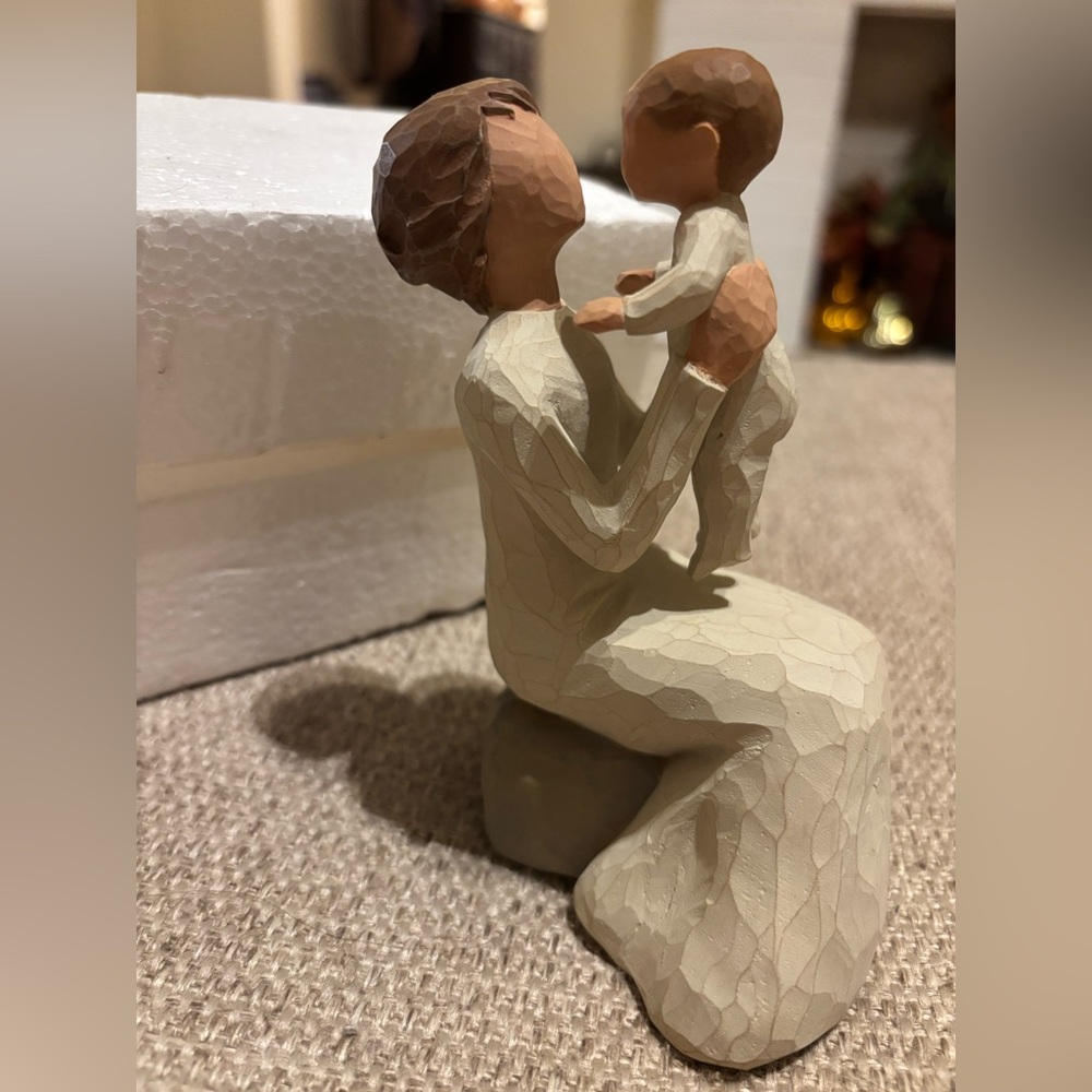 Willow Tree Grandmother Figure 5 3/4th inches H